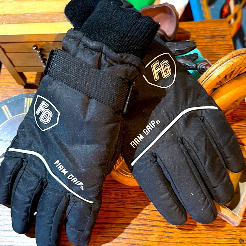 NWOT Firm Grip Cold Weather Work Gloves